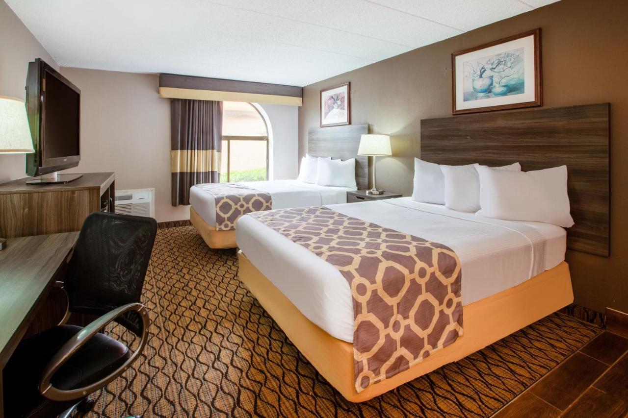 Motel Baymont By Wyndham Northwood Exterior foto