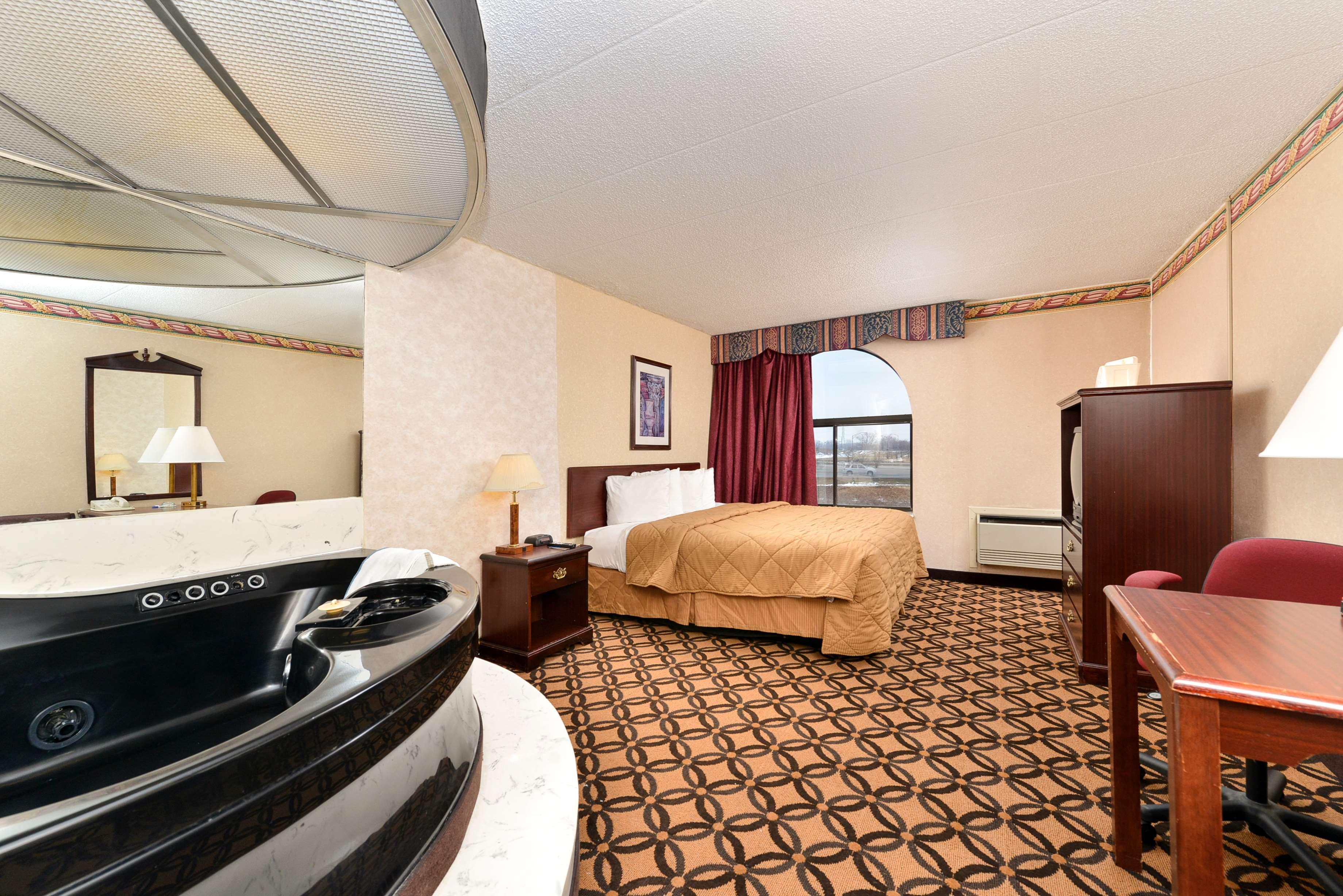 Motel Baymont By Wyndham Northwood Exterior foto