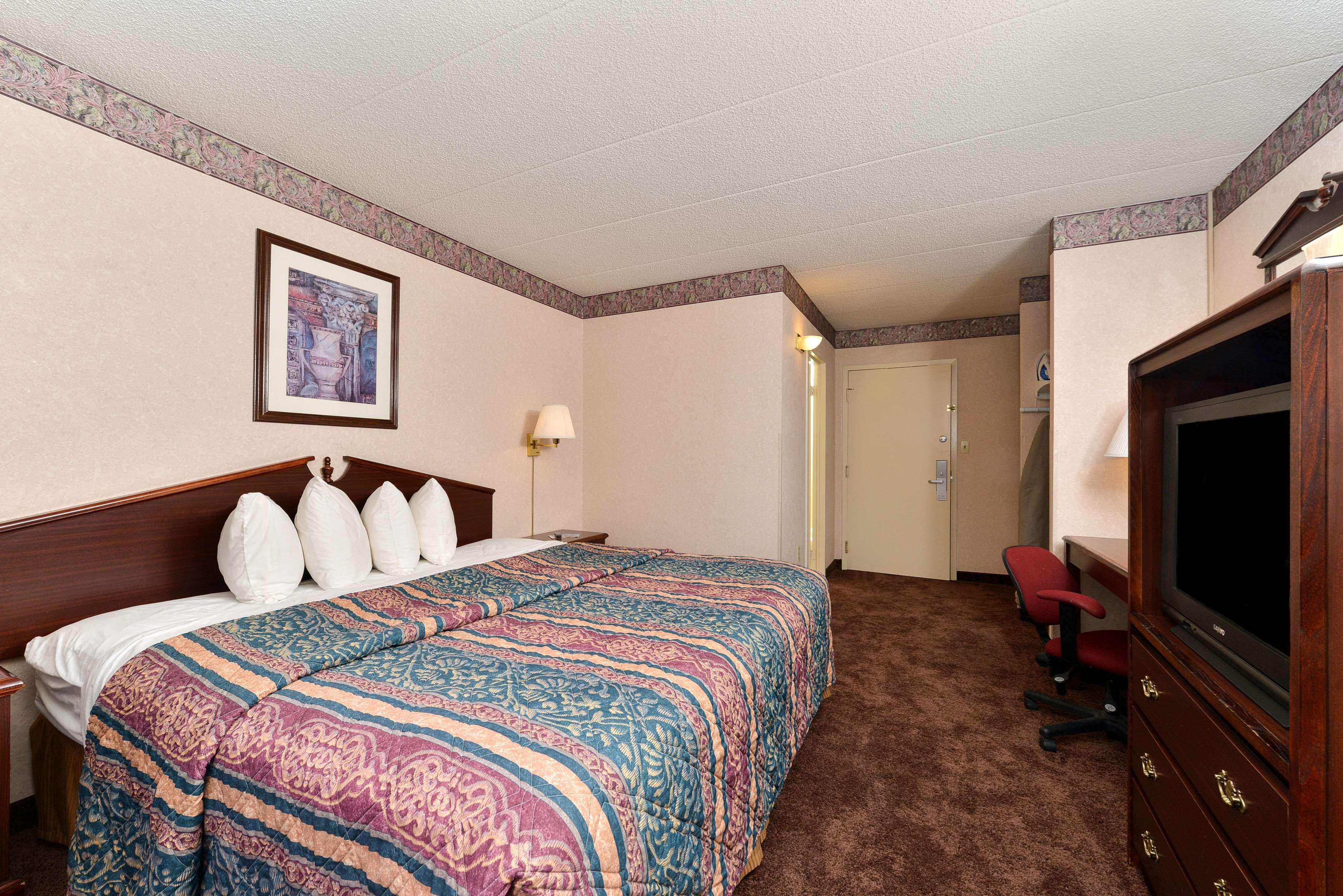 Motel Baymont By Wyndham Northwood Exterior foto