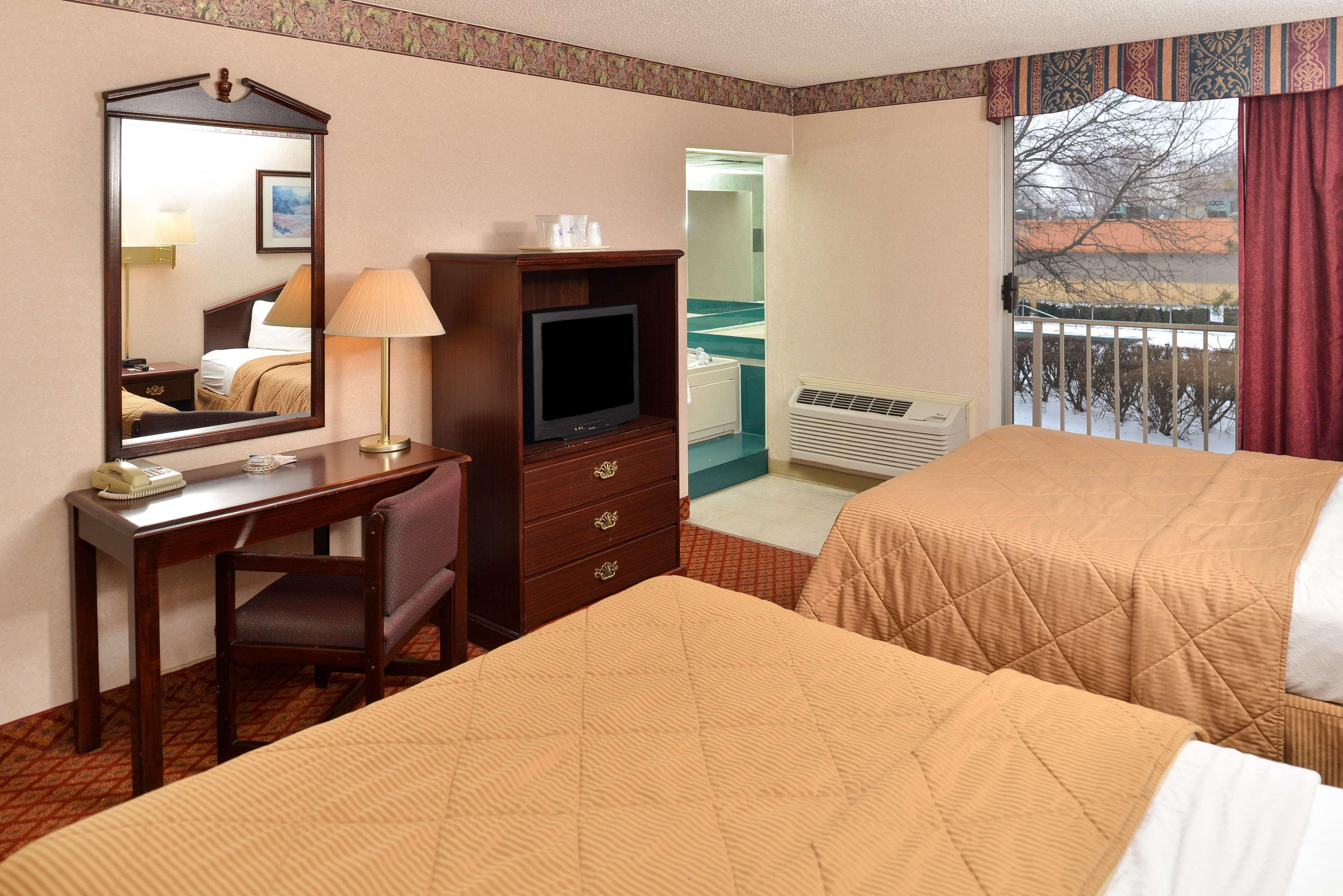 Motel Baymont By Wyndham Northwood Exterior foto