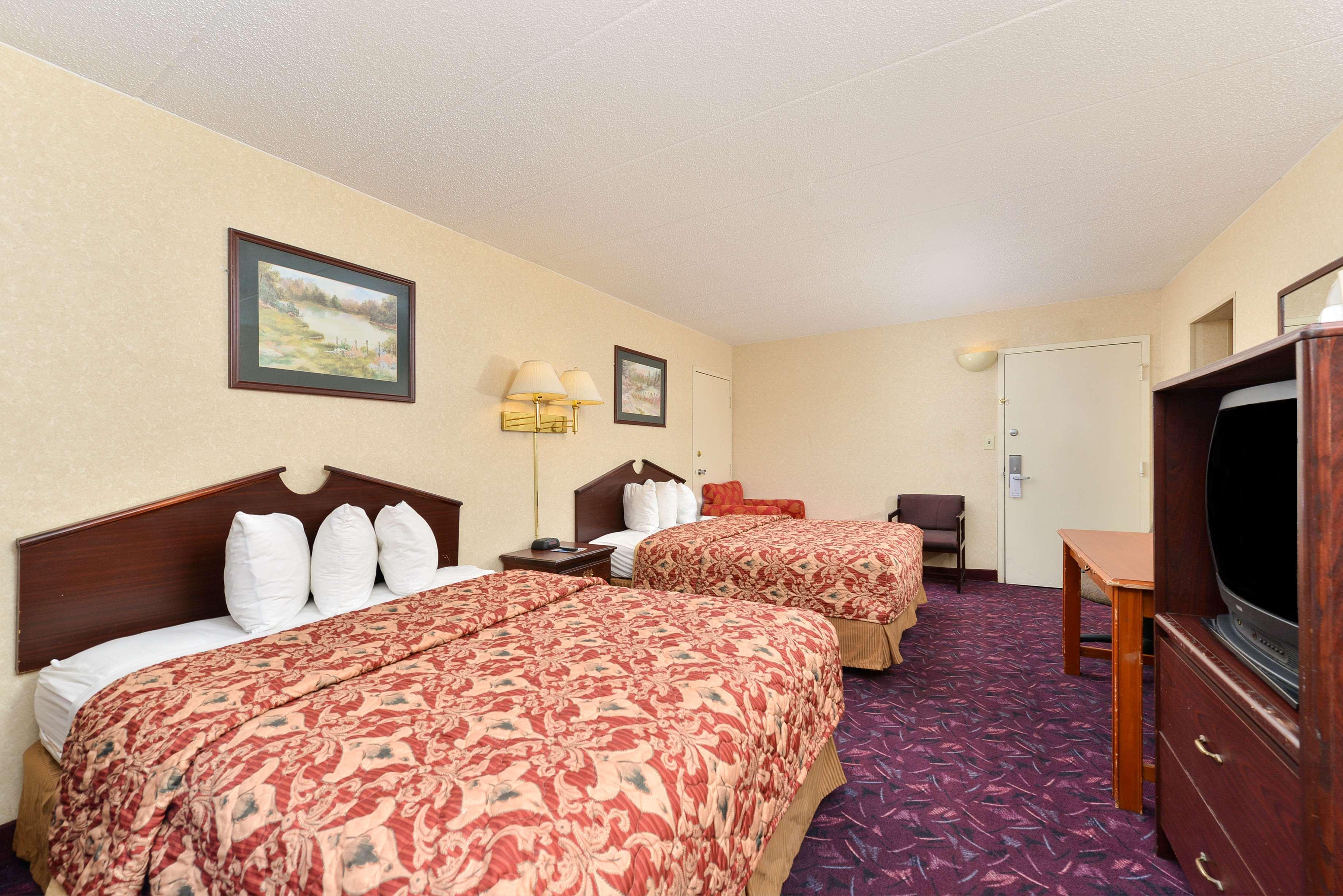 Motel Baymont By Wyndham Northwood Exterior foto