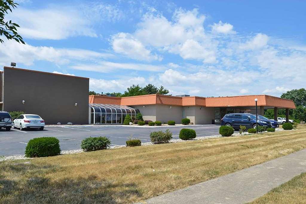 Motel Baymont By Wyndham Northwood Exterior foto