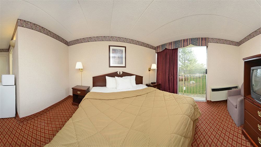 Motel Baymont By Wyndham Northwood Exterior foto